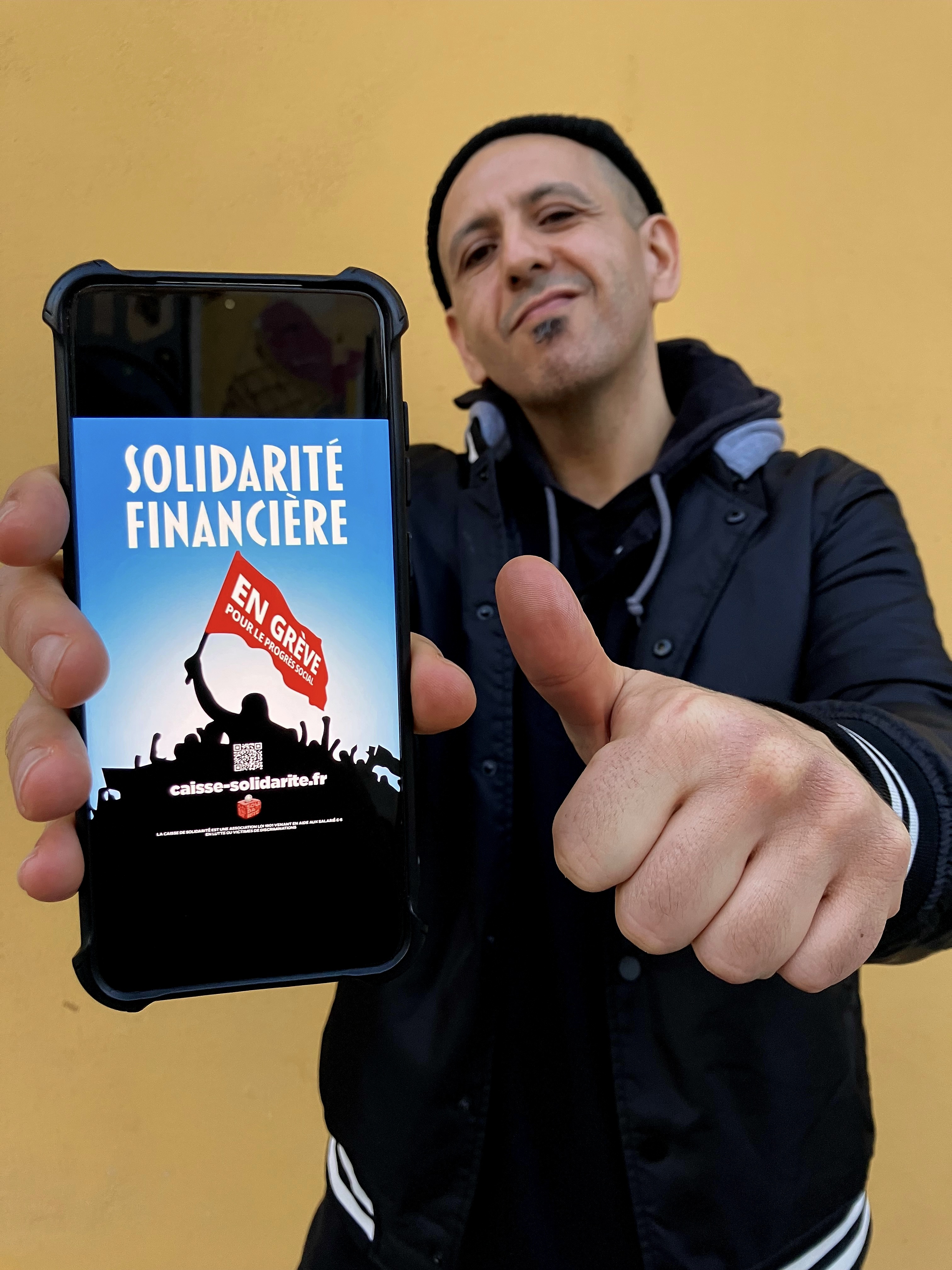 Sidi Wacho soutient les grévistes contre la retraite Macron